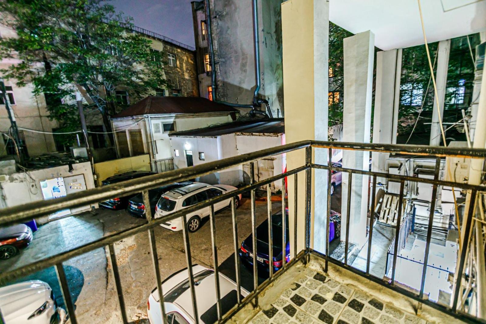 M Estate. 2 Room Home In Targovu Baku Zewnętrze zdjęcie