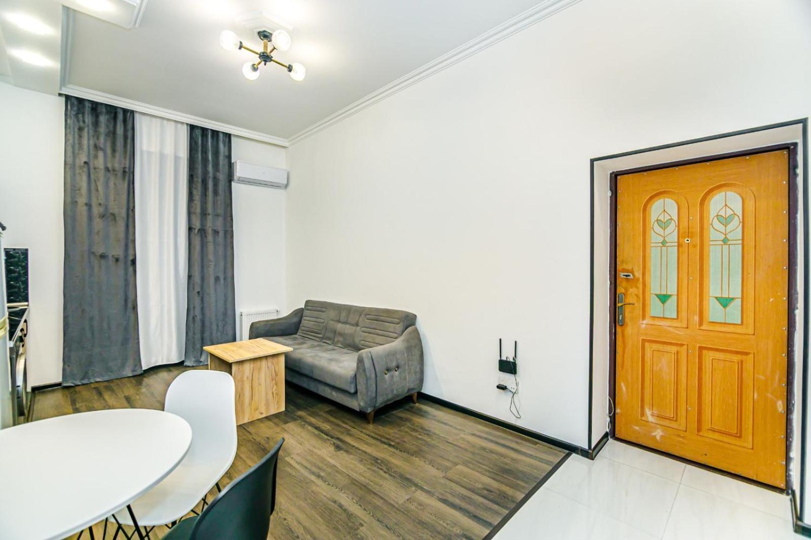 M Estate. 2 Room Home In Targovu Baku Zewnętrze zdjęcie